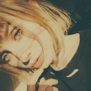 Meet your Posher, Avery